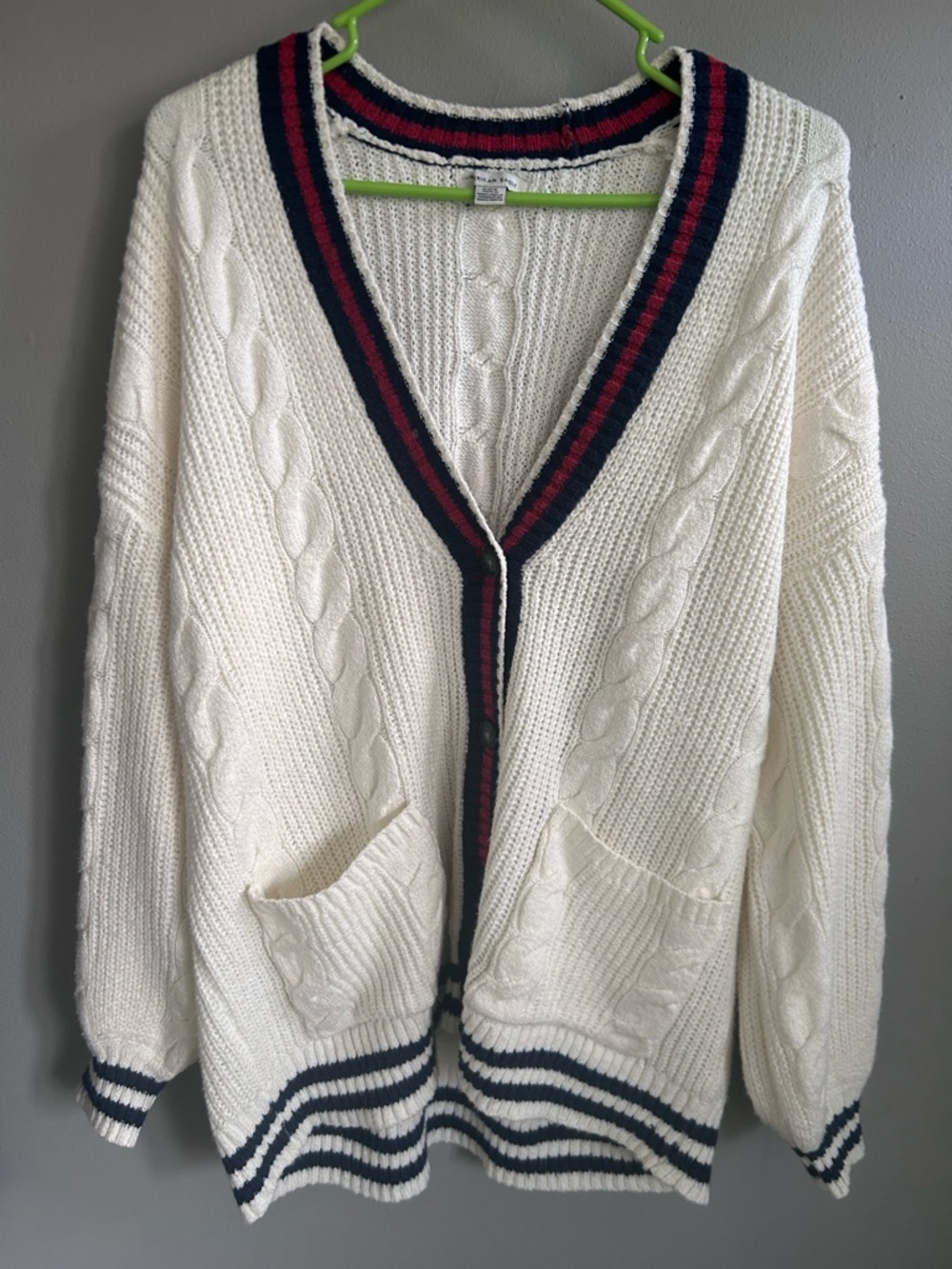 🆕🍓AE Oversized Cable Knit Cardigan - Picture 7 of 13